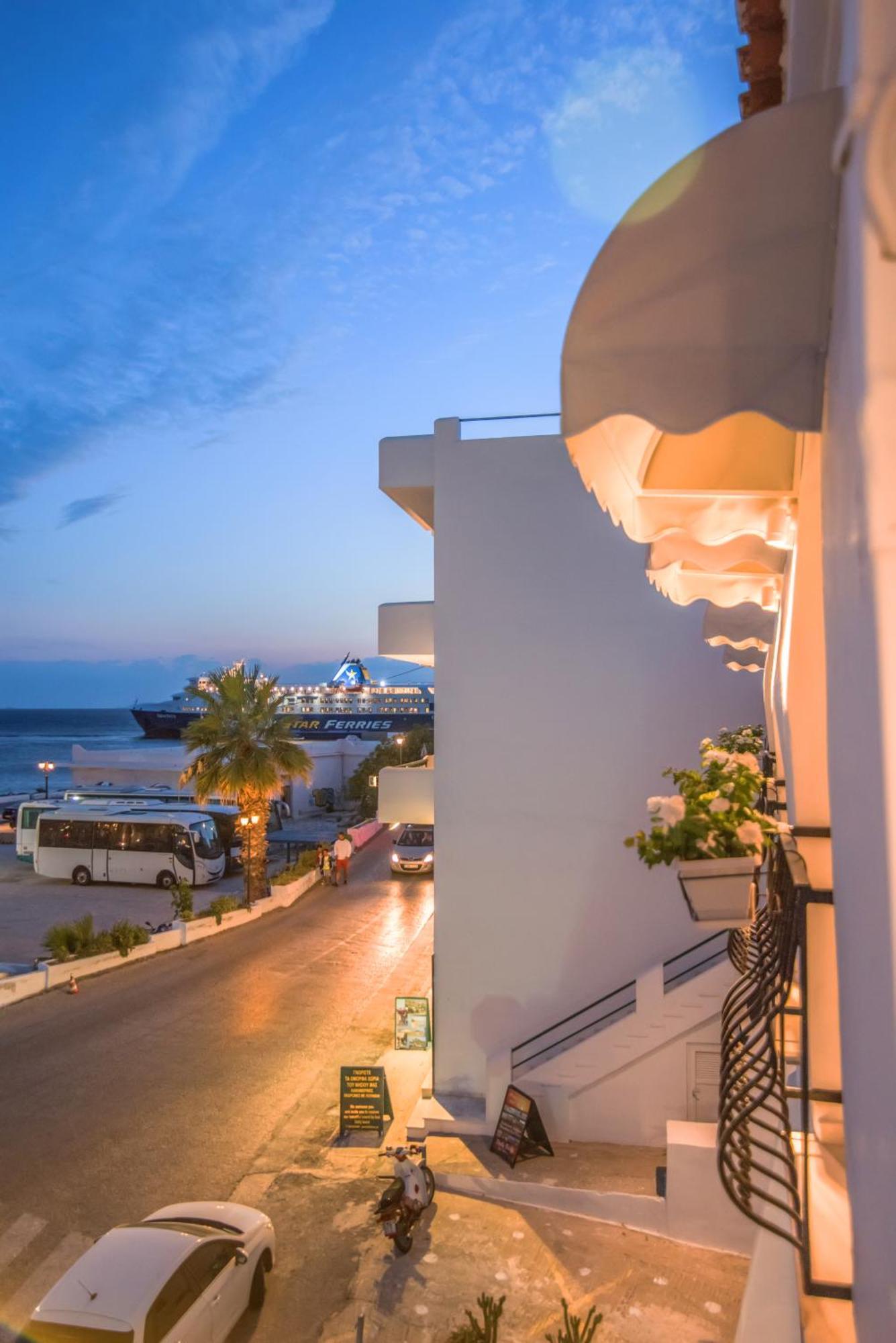Fratelli Family Rooms Tinos Exterior foto